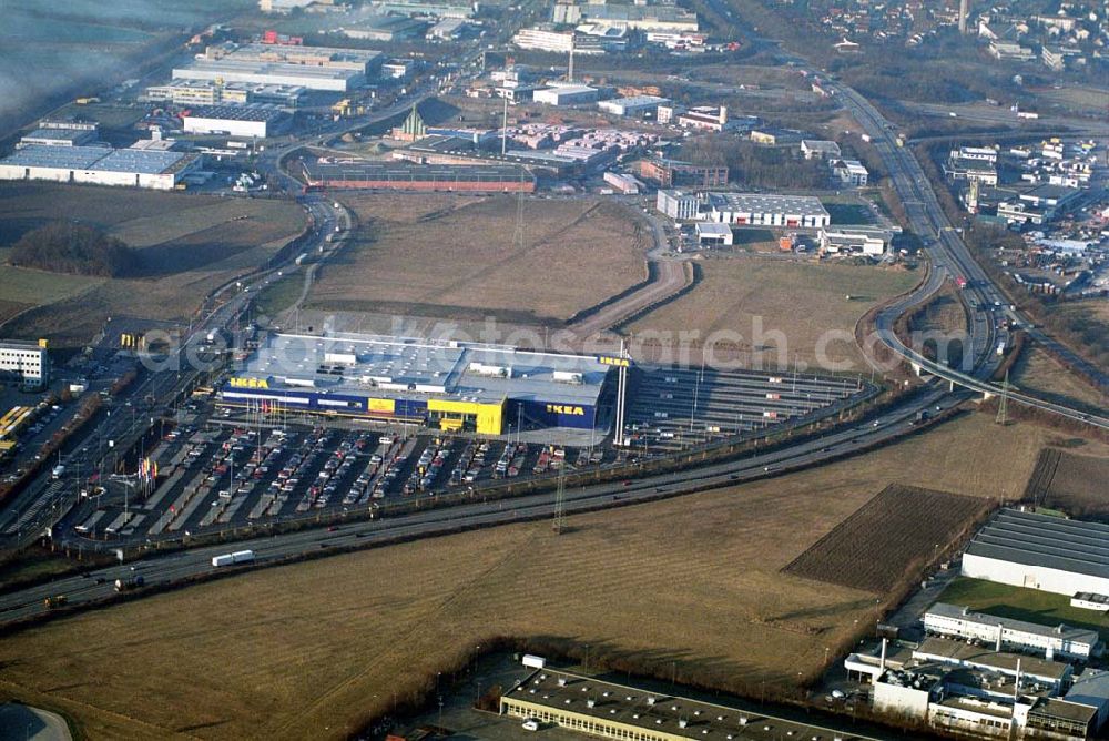 Aerial image Augsburg - IKEA Einrichtungshauses Augsburg.Gebaut wurde die IKEA Filiale in Augsburg auf einer Grundstücksfläche von 80.000 Quadratmetern mit einer Bruttogeschossfläche von 29.000 Quadratmetern.Die Investitionskosten in das neue IKEA Haus betragen ca. 46 Mio. Euro. Begonnen wurde mit den Bauarbeiten im April 2006, und sie verlaufen planmäßig. Am Schnittpunkt der Autobahn A8 München-Stuttgart mit den Schnellstraßen B2/B17 sowie den Bundesstraßen B10 und B300 gelegen, ist das Augsburger Haus aus allen Richtungen leicht erreichbar.