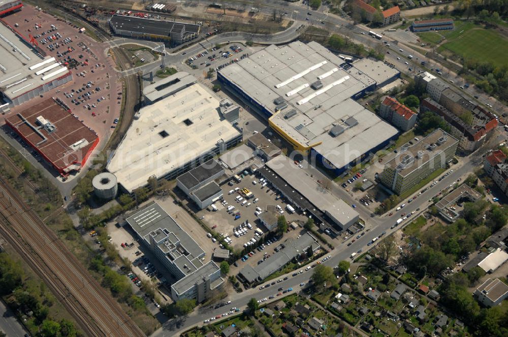 Aerial image Berlin - Blick auf das IKEA Einrichtungshaus im Gewerbegebiet in Berlin-Spandau. View of the furniture store IKEA in Berlin-Spandau.