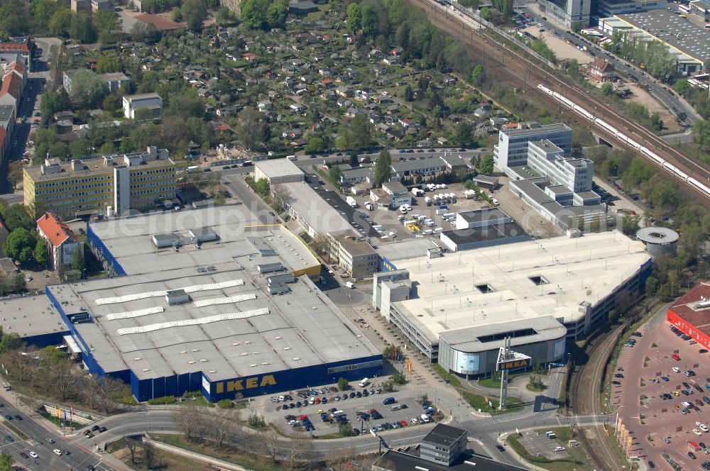 Aerial image Berlin - Blick auf das IKEA Einrichtungshaus im Gewerbegebiet in Berlin-Spandau. View of the furniture store IKEA in Berlin-Spandau.