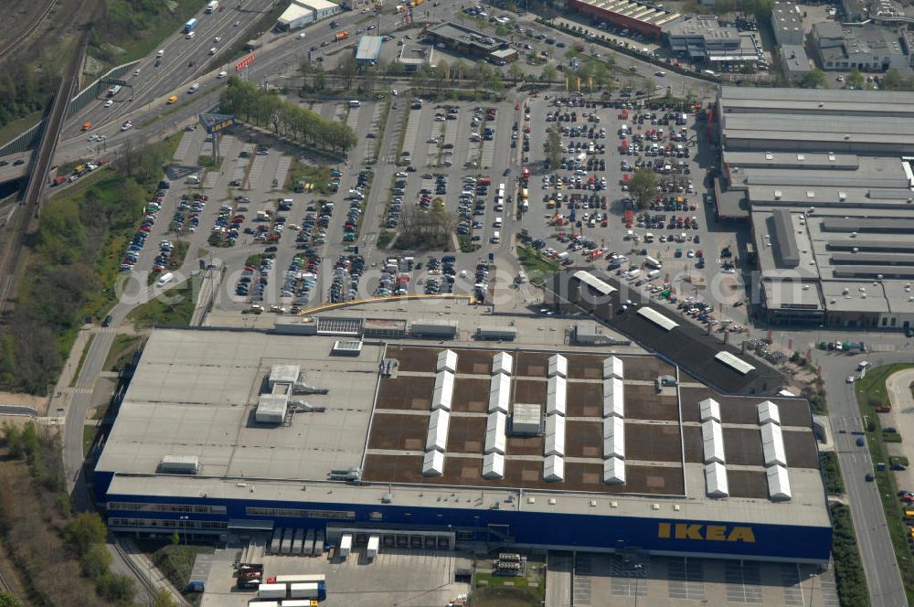 Aerial image Berlin - Blick auf das IKEA Einrichtungshaus im Gewerbegebiet in Berlin-Tempelhof. View of the furniture store IKEA in Berlin-Tempelhof.