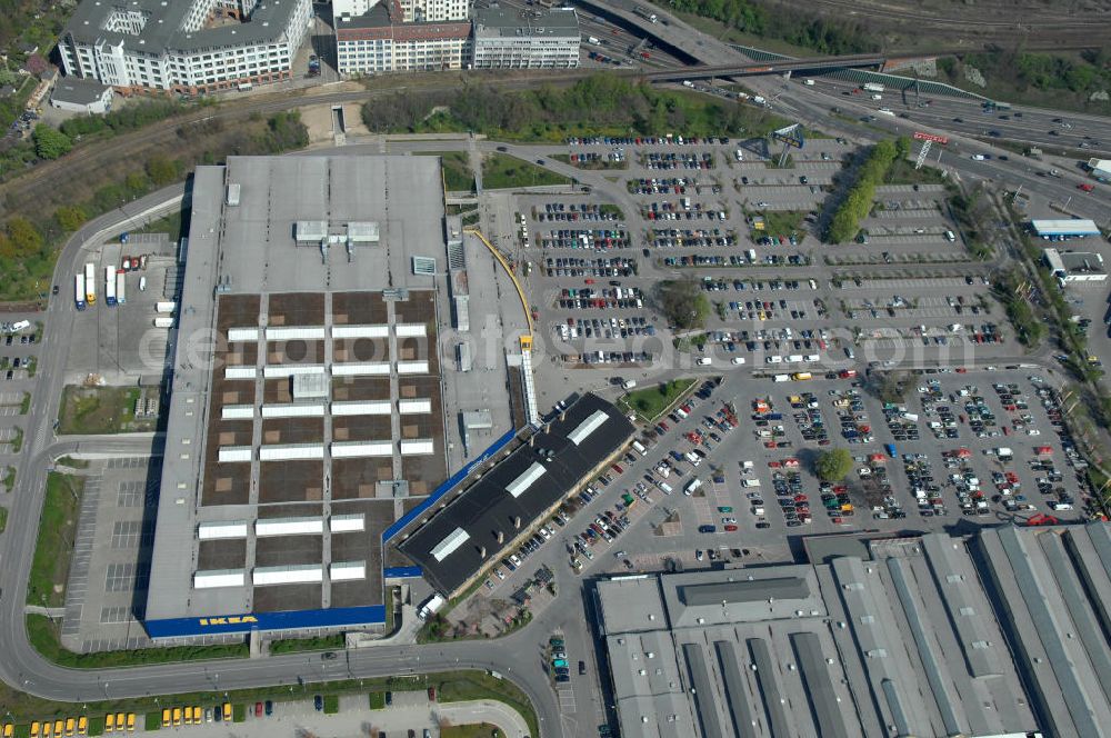 Aerial photograph Berlin - Blick auf das IKEA Einrichtungshaus im Gewerbegebiet in Berlin-Tempelhof. View of the furniture store IKEA in Berlin-Tempelhof.