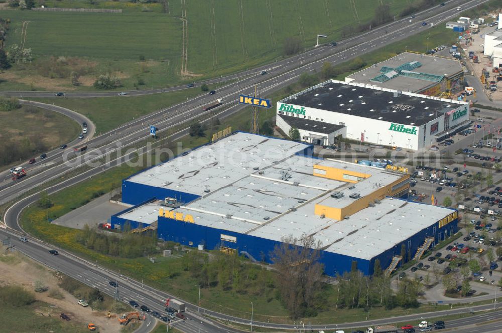 Waltersdorf from above - Blick auf das IKEA Einrichtungshaus im Gewerbegebiet Airport Center Waltersdorf in Berlin-Waltersdorf. View of the furniture store IKEA in Berlin-Waltersdorf.