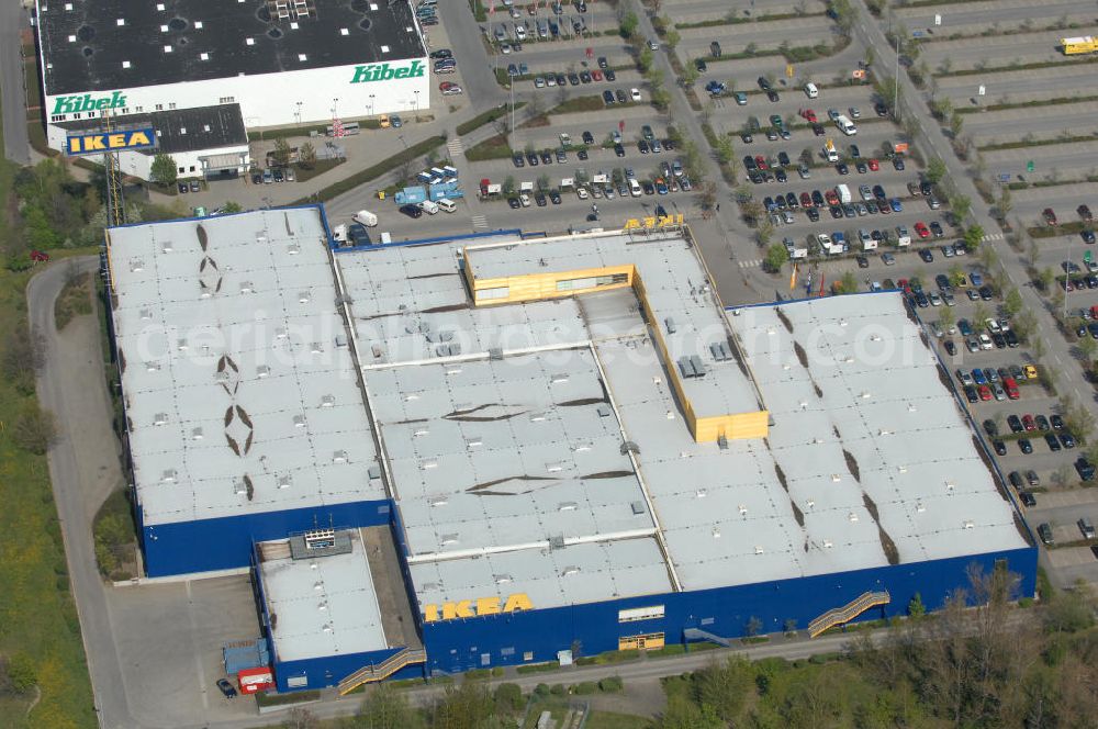 Waltersdorf from the bird's eye view: Blick auf das IKEA Einrichtungshaus im Gewerbegebiet Airport Center Waltersdorf in Berlin-Waltersdorf. View of the furniture store IKEA in Berlin-Waltersdorf.