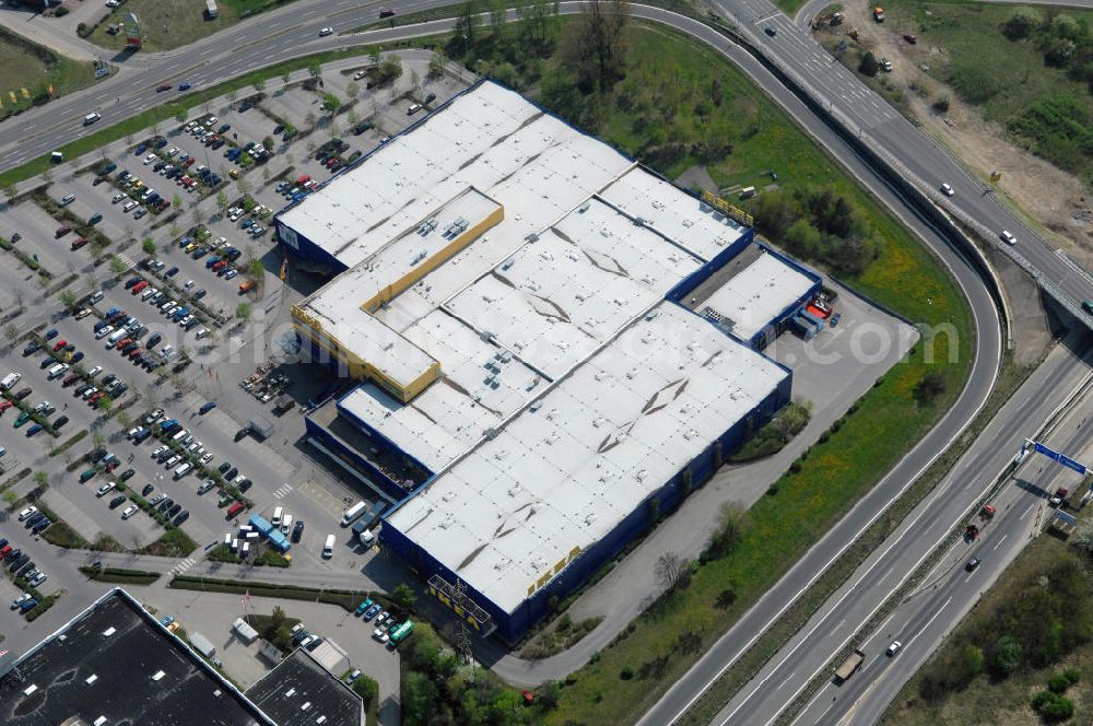 Waltersdorf from above - Blick auf das IKEA Einrichtungshaus im Gewerbegebiet Airport Center Waltersdorf in Berlin-Waltersdorf. View of the furniture store IKEA in Berlin-Waltersdorf.