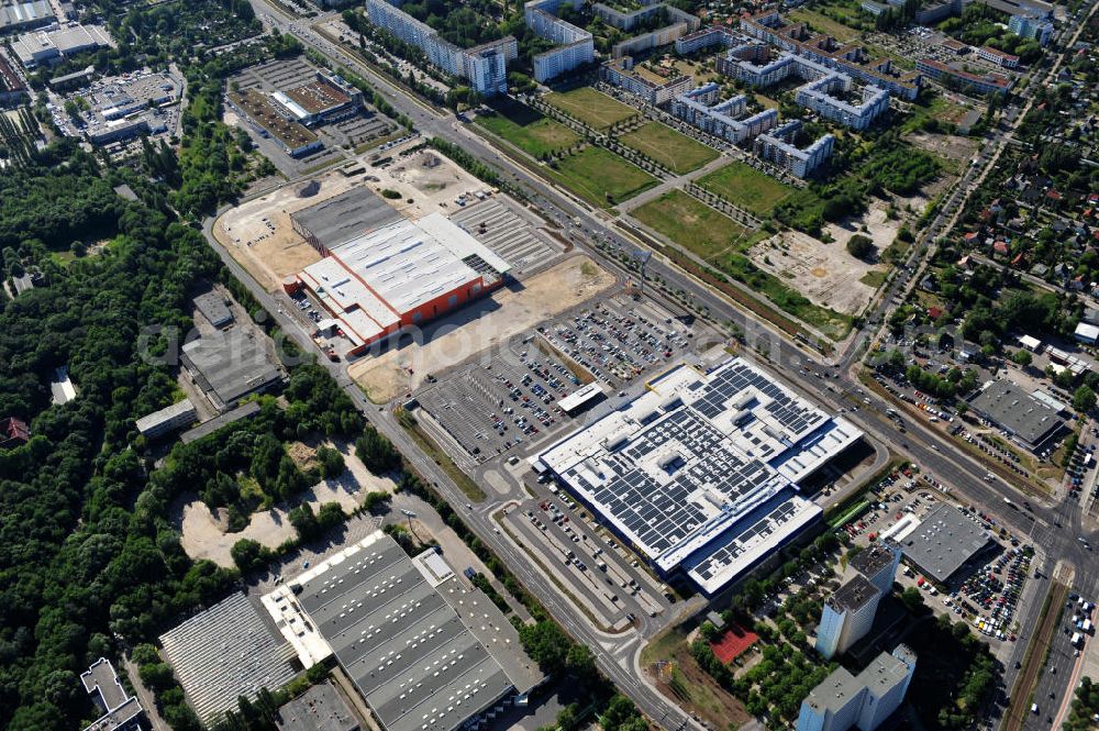 Aerial photograph Berlin Lichtenberg - IKEA-Neubau Berlin Lichtenberg an der Landsberger Allee , dem zweitgrößte Ikea-Standort in Europa mit 22 000 Quadratmetern und zugleich dem dritten Berliner Einrichtungshaus. View of the IKEA store area in Berlin Lichtenberg. It is the third furniture store in Berlin.