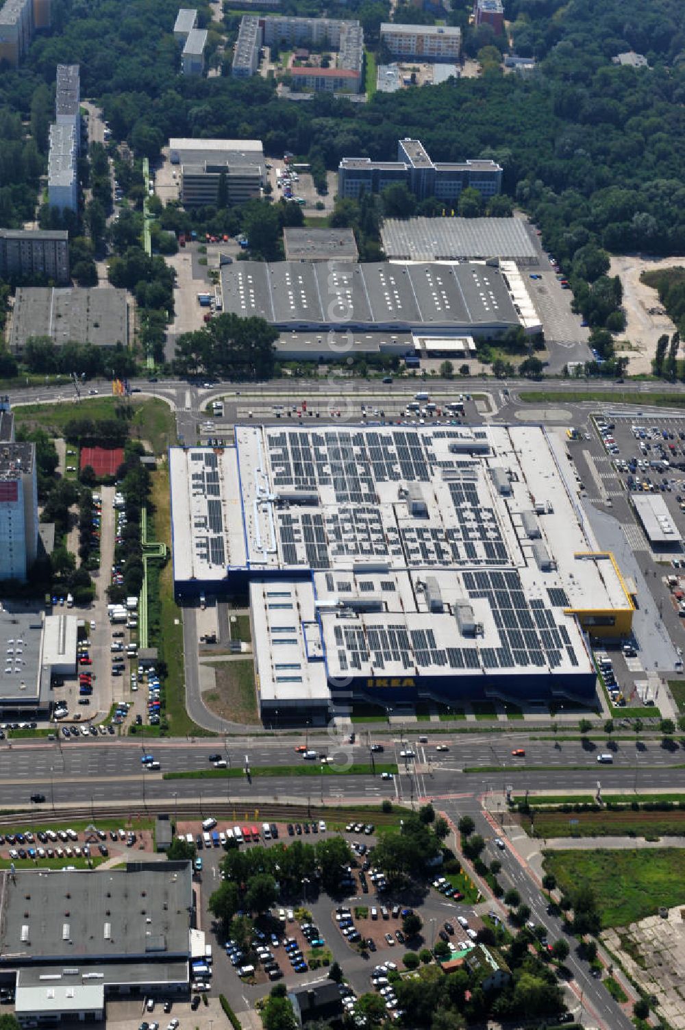 Berlin Lichtenberg from above - IKEA-Neubau Einrichtungshaus Berlin Lichtenberg an der Landsberger Allee , dem zweitgrößte Ikea-Standort in Europa mit 22 000 Quadratmetern und zugleich dem dritten Berliner Einrichtungshaus. View of the IKEA store area in Berlin Lichtenberg. It is the third furniture store in Berlin.