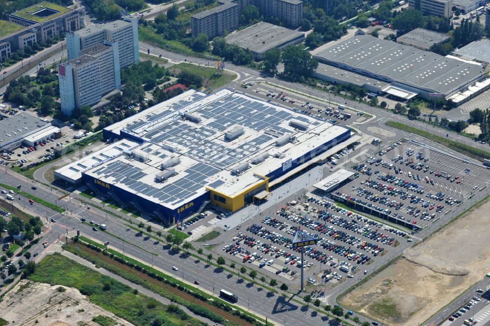 Berlin Lichtenberg from above - IKEA-Neubau Einrichtungshaus Berlin Lichtenberg an der Landsberger Allee , dem zweitgrößte Ikea-Standort in Europa mit 22 000 Quadratmetern und zugleich dem dritten Berliner Einrichtungshaus. View of the IKEA store area in Berlin Lichtenberg. It is the third furniture store in Berlin.