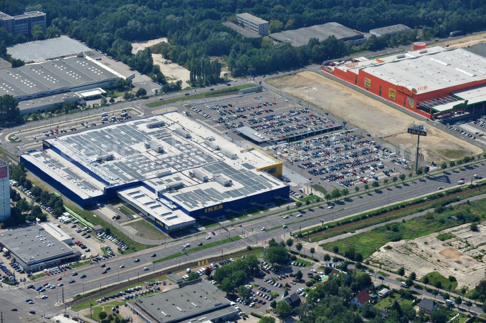 Berlin Lichtenberg from above - IKEA-Neubau Einrichtungshaus Berlin Lichtenberg an der Landsberger Allee , dem zweitgrößte Ikea-Standort in Europa mit 22 000 Quadratmetern und zugleich dem dritten Berliner Einrichtungshaus. View of the IKEA store area in Berlin Lichtenberg. It is the third furniture store in Berlin.