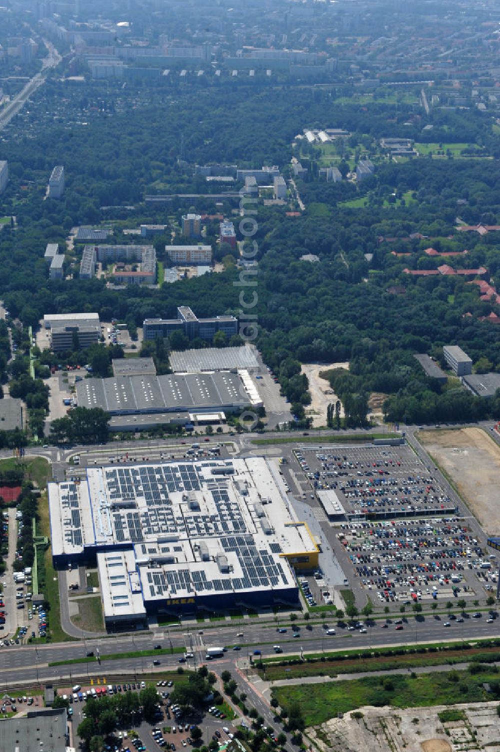 Aerial photograph Berlin Lichtenberg - IKEA-Neubau Einrichtungshaus Berlin Lichtenberg an der Landsberger Allee , dem zweitgrößte Ikea-Standort in Europa mit 22 000 Quadratmetern und zugleich dem dritten Berliner Einrichtungshaus. View of the IKEA store area in Berlin Lichtenberg. It is the third furniture store in Berlin.