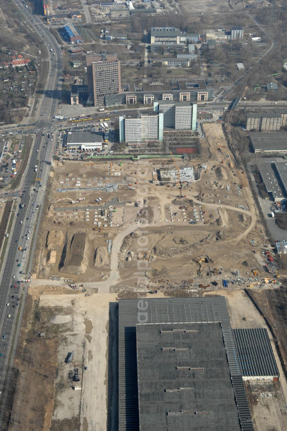 Aerial photograph Berlin - Blick auf die IKEA Neubaufläche in Berlin Lichtenberg. Bis zum November dieses Jahres entsteht hier an der Landsberger Allee der zweitgrößte Ikea-Standort in Europa mit 22 000 Quadratmetern und zugleich das vierte Berliner Einrichtungshaus. Eröffnung soll Anfang November 2010 sein. Look at the new IKEA area in Berlin Lichtenberg. By November of this year is being created here at the Landsberger Allee is the second largest Ikea site in Europe with 22 000 square meters, while the fourth store in Berlin. Opening will be the beginning of November 2010.