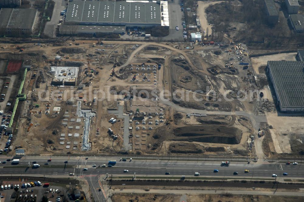 Aerial photograph Berlin - Blick auf die IKEA Neubaufläche in Berlin Lichtenberg. Bis zum November dieses Jahres entsteht hier an der Landsberger Allee der zweitgrößte Ikea-Standort in Europa mit 22 000 Quadratmetern und zugleich das vierte Berliner Einrichtungshaus. Eröffnung soll Anfang November 2010 sein. Look at the new IKEA area in Berlin Lichtenberg. By November of this year is being created here at the Landsberger Allee is the second largest Ikea site in Europe with 22 000 square meters, while the fourth store in Berlin. Opening will be the beginning of November 2010.