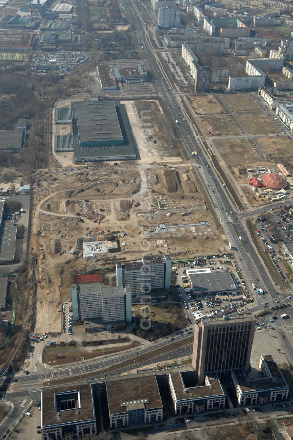 Aerial photograph Berlin - Blick auf die IKEA Neubaufläche in Berlin Lichtenberg. Bis zum November dieses Jahres entsteht hier an der Landsberger Allee der zweitgrößte Ikea-Standort in Europa mit 22 000 Quadratmetern und zugleich das vierte Berliner Einrichtungshaus. Eröffnung soll Anfang November 2010 sein. Look at the new IKEA area in Berlin Lichtenberg. By November of this year is being created here at the Landsberger Allee is the second largest Ikea site in Europe with 22 000 square meters, while the fourth store in Berlin. Opening will be the beginning of November 2010.