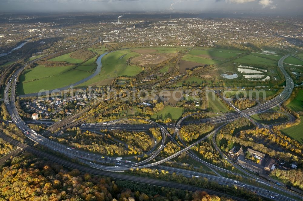 Aerial image Duisburg - Interchange Kaiserberg of the highways A3 and the A40 near Duisburg in the Ruhr area in North Rhine-Westphalia