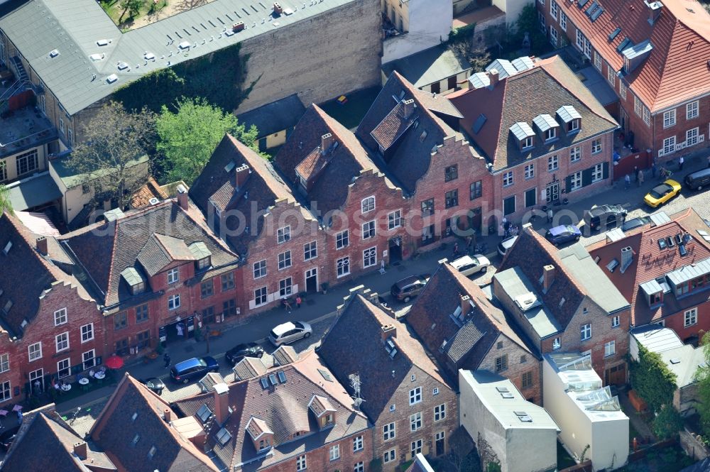 Aerial photograph Potsdam - View of the residential and tourist attraction Holland title district of Potsdam