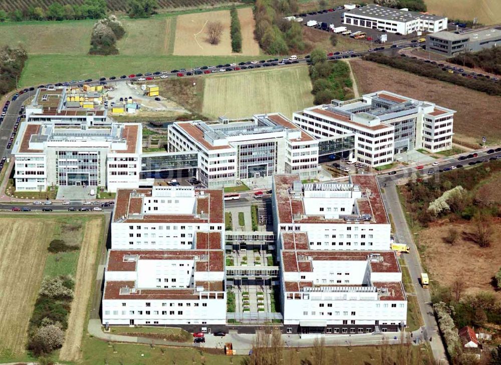 Frankfurt am Main from the bird's eye view: Immobilienkomplex der HVB- Immobilienmanagement AG am Eschborner Dreieck in Frankfurt/ Main. Ort:Hessen, Frankfurt/ Main