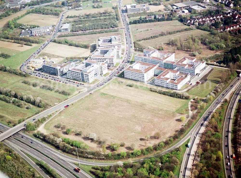 Frankfurt am Main from the bird's eye view: Immobilienkomplex der HVB- Immobilienmanagement AG am Eschborner Dreieck in Frankfurt/ Main. Ort:Hessen, Frankfurt/ Main