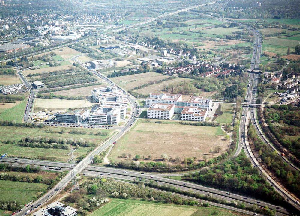 Frankfurt am Main from above - Immobilienkomplex der HVB- Immobilienmanagement AG am Eschborner Dreieck in Frankfurt/ Main. Ort:Hessen, Frankfurt/ Main