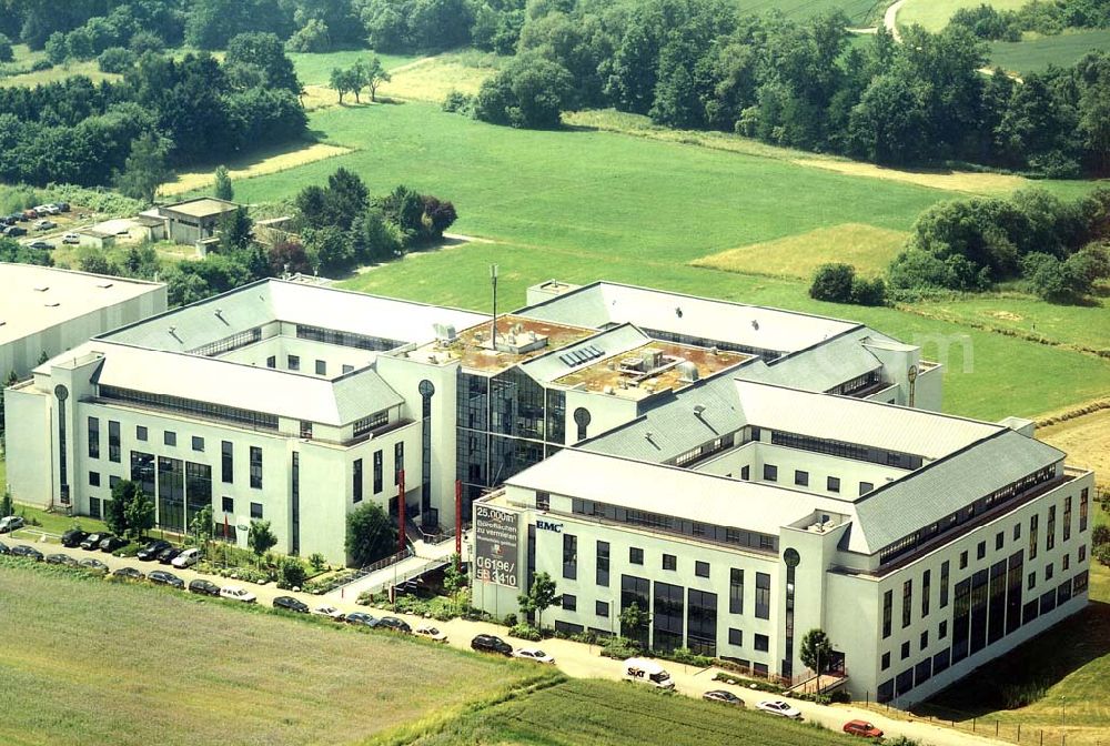 Schwalbach/Taunus from the bird's eye view: Immobilienkomplex der HVB-Immobilienmanagement AG in Schwalbach / Taunus. Sitz der EMC Deutschland GmbH Hauptverwaltung, Am Kronberger Hang 2a,65824 Schwalbach/Taunus Tel.: 0 61 96 / 47 28-0 Fax: 0 61 96 / 47 28-218 Vertretungsberechtigter: Wolfgang Kroh E-Mail: german_marketing@emc.com 18.06.2002