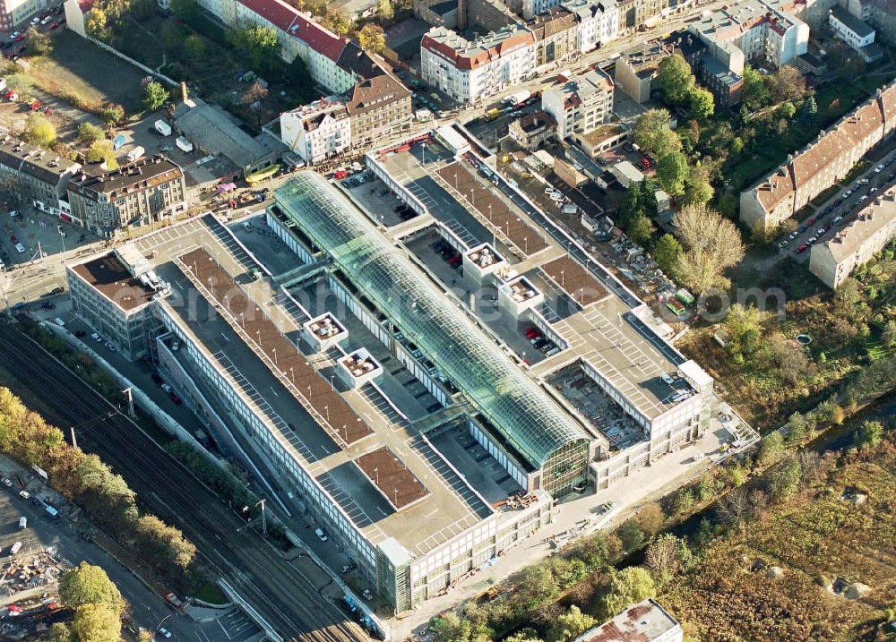 Aerial photograph Berlin - Köpenick - Einkaufszentrum FORUM Köpenick der FUNDUS FONDS-Verwaltungen GmbH (Hohenstaufenring 57 in 50674 Köln, Tel.: 0211,20070) in Berlin-Köpenick.