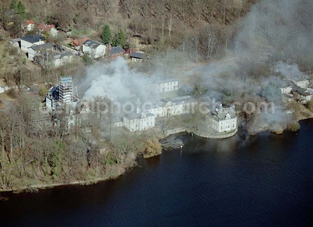 Berlin - Glienicke from the bird's eye view: Brand am Jagdschloß Glienicke gegen 15:00 Uhr . Das Jagdschloß wurde um 1683 im Auftrag des Großen Kurfürsten Friedrich Wilhelm errichtet und 1990 in die UNESCO-Liste des Weltkulturerbes aufgenommen.