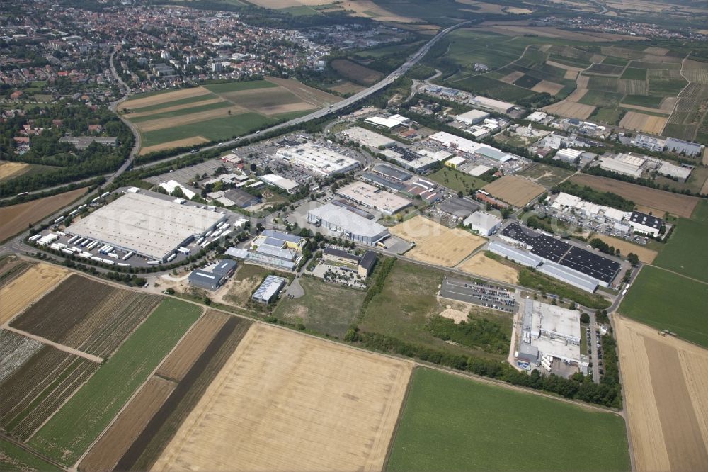 Alzey from the bird's eye view: Industrial and commercial area Industriegebiet Ost in Alzey in the state Rhineland-Palatinate, Germany