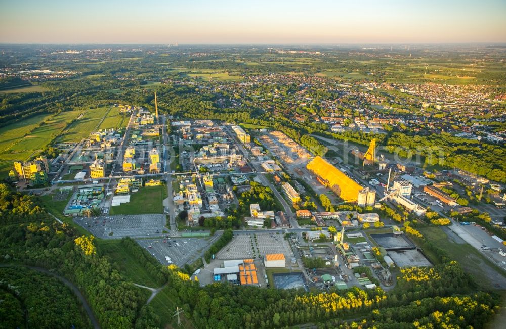 Bergkamen from the bird's eye view: Industrial and commercial area in Bergkamen in the state North Rhine-Westphalia, Germany