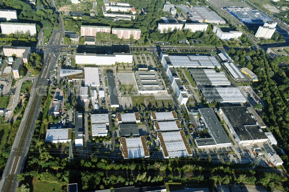 Aerial photograph Berlin - Industrial and commercial area Rhinstrasse - Allee der Kosmonauten destrict Marzahn in Berlin