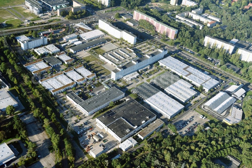 Aerial photograph Berlin - Industrial and commercial area Rhinstrasse - Allee der Kosmonauten destrict Marzahn in Berlin