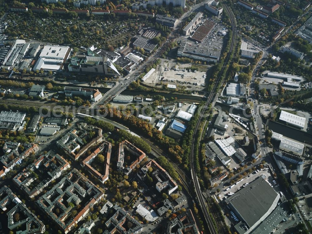 Aerial image Berlin - Industrial and commercial area in Neukoelln along the Sonnenallee, Neukoellnische Allee and the Ziegrastrasse in Berlin