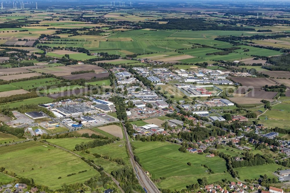 Aerial photograph Bremervörde - Industrial and commercial area along the Industriestrasse - Buergermeister-Reitmann-Strasse in Bremervoerde in the state Lower Saxony, Germany