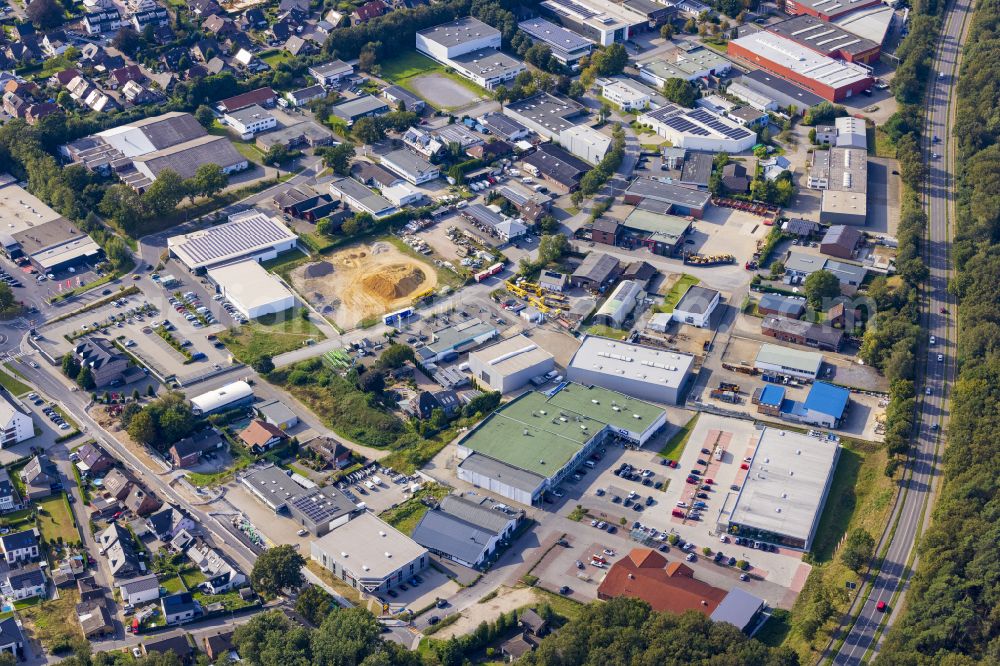 Aerial photograph Brüggen - Industrial and commercial area on the street Weihersfeld in Brueggen in the federal state of North Rhine-Westphalia, Germany