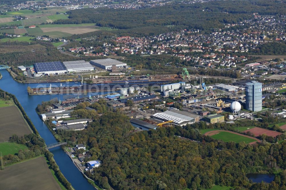 Aerial photograph Dortmund - Industrial and commercial area on Dortmund-Ems-Canal in the Eving part of Dortmund in the state of North Rhine-Westphalia. The area is located around historic harbour facilities. ThyssenKrupp Schulte and the KG Deutsche Gasrusswerke GmbH & Co are located here