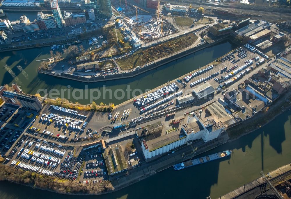 Aerial photograph Düsseldorf - Industrial and commercial area at Duesseldorfer Wirtschaftshaven in Duesseldorf in the state North Rhine-Westphalia