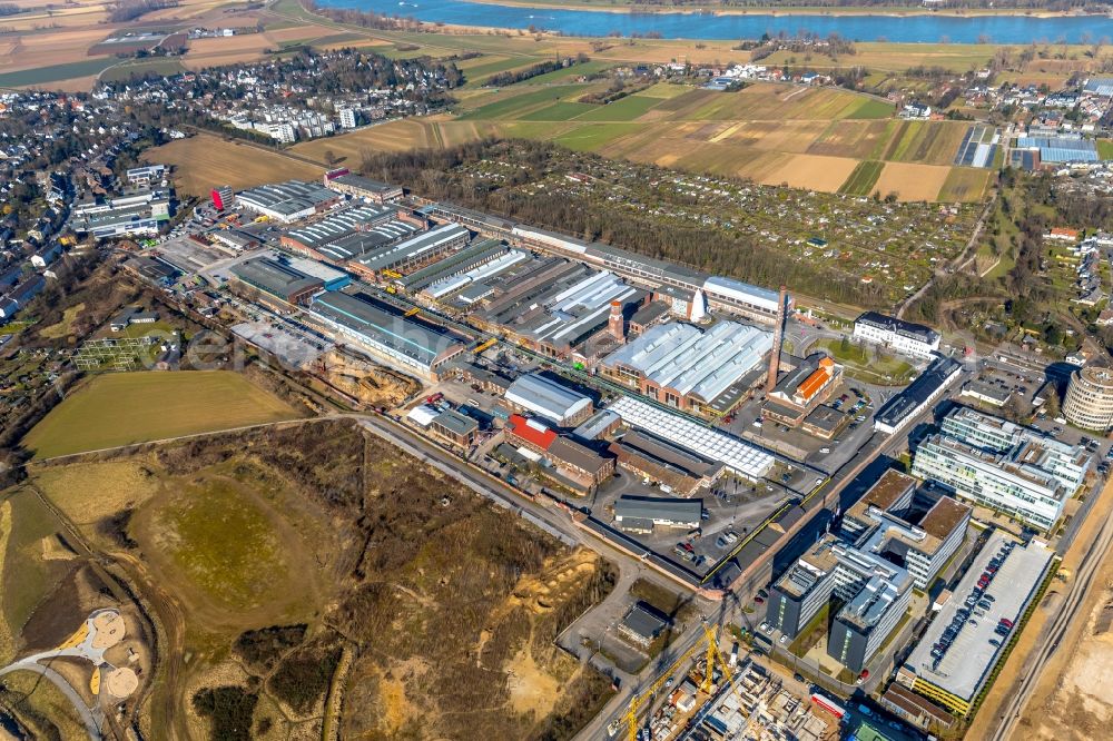 Düsseldorf from the bird's eye view: Industrial and commercial area along the Boehlerstrasse in Duesseldorf in the state North Rhine-Westphalia, Germany