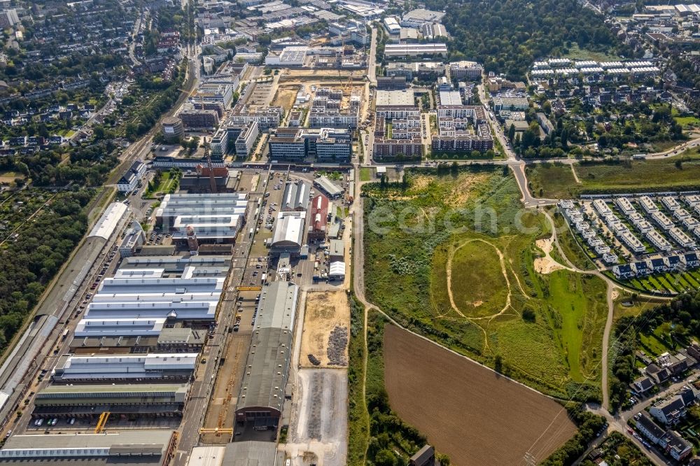 Düsseldorf from the bird's eye view: Industrial and commercial area along the Boehlerstrasse in Duesseldorf in the state North Rhine-Westphalia, Germany