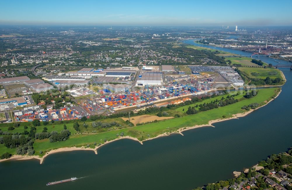 Aerial photograph Duisburg - Industrial and commercial area at the rhein river in Duisburg in the state North Rhine-Westphalia