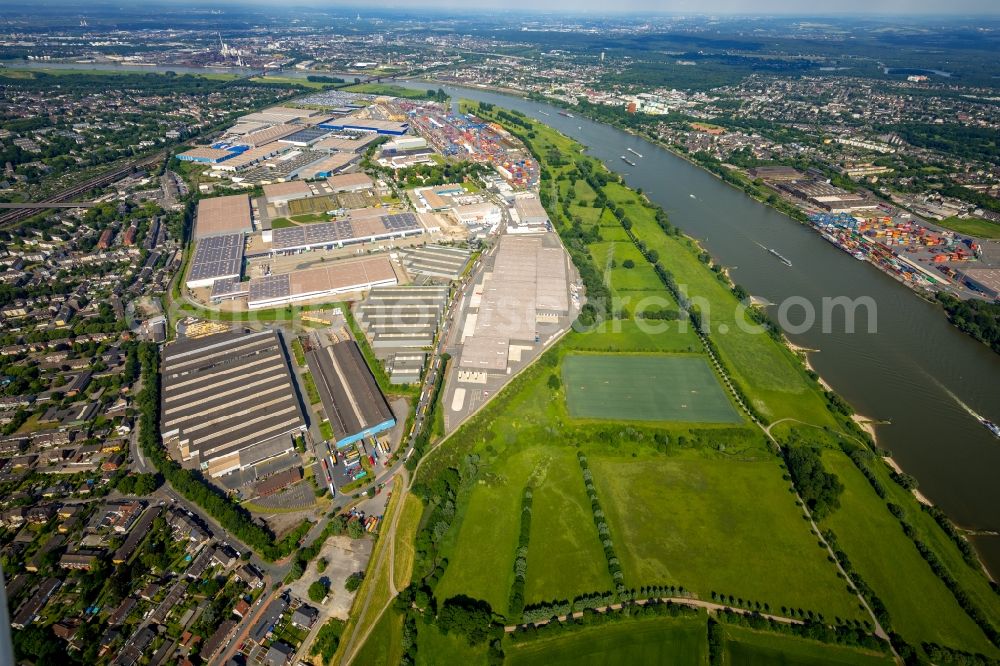 Aerial image Duisburg - Industrial and commercial area along the Bliersheimer Strasse - Bismarckstrasse in Duisburg in the state North Rhine-Westphalia, Germany