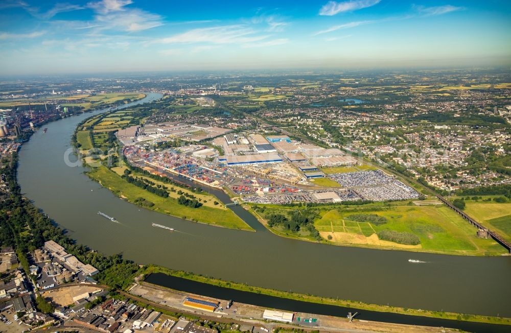 Aerial image Duisburg - Industrial and commercial area along the Bliersheimer Strasse - Bismarckstrasse in Duisburg in the state North Rhine-Westphalia, Germany