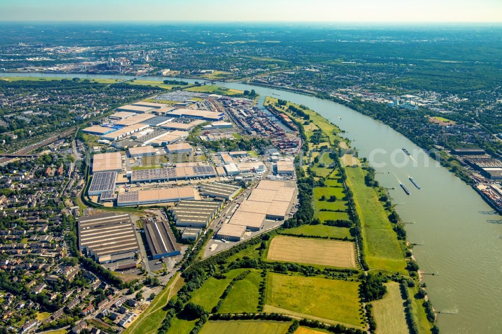 Duisburg from above - Industrial and commercial area along the Bliersheimer Strasse - Bismarckstrasse in Duisburg in the state North Rhine-Westphalia, Germany