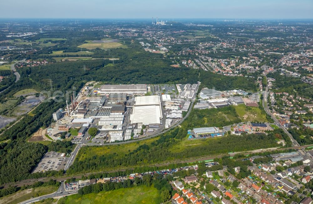 Essen from above - Industrial and commercial area along the Ruhrglasstrasse in Essen in the state North Rhine-Westphalia, Germany