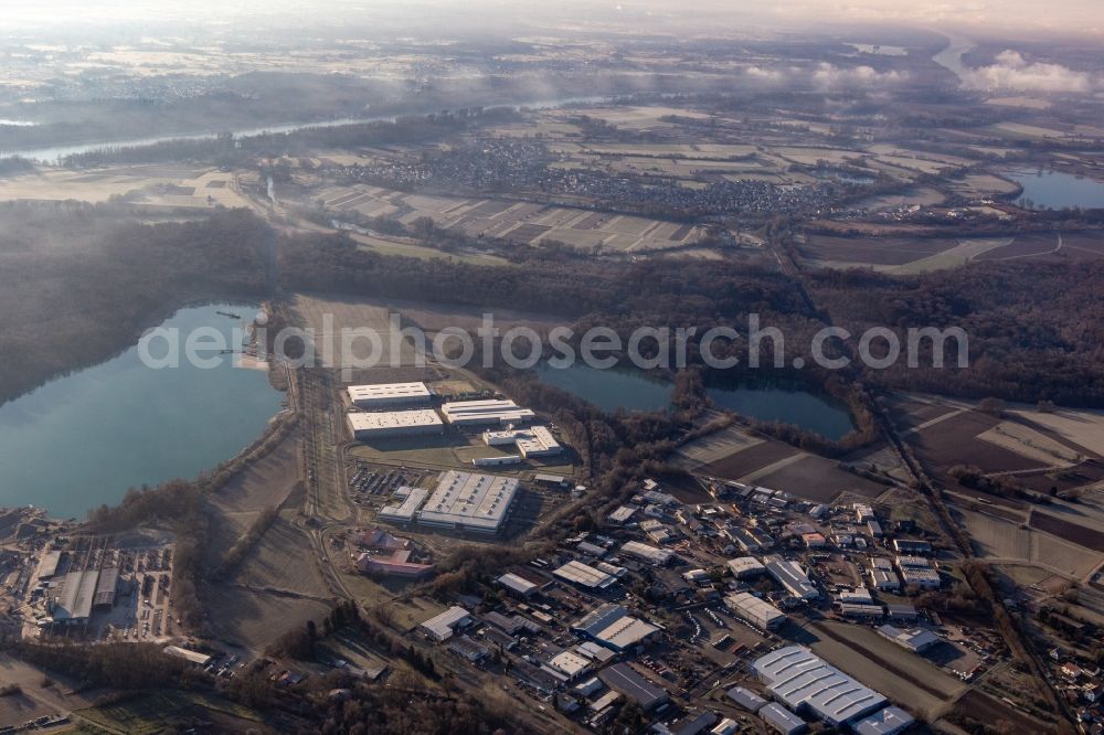 Aerial photograph Hagenbach - Industrial and commercial area with Faurecia, Groke Tueren, Linde+Wiemann and Noblesse in Hagenbach in the state Rhineland-Palatinate, Germany