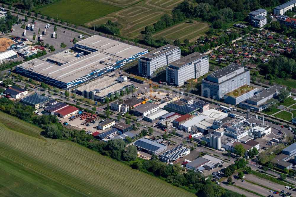 Aerial photograph Konstanz - Industrial and commercial area on Flugplatz in Konstanz in the state Baden-Wuerttemberg, Germany