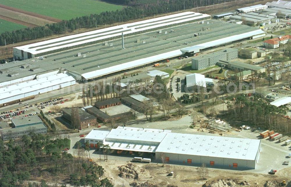 Ludwigsfelde / Brandenburg from above - Industrie- und Gewerbegebiet auf dem Gelände des ehem. IFA-Automobilwerkes in Ludwigsfelde in Brandenburg.