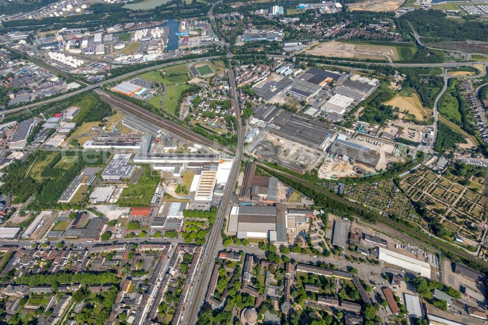 Aerial image Gelsenkirchen - Industrial and commercial area on Kurt-Schumacher-Strasse in Gelsenkirchen in the state North Rhine-Westphalia, Germany