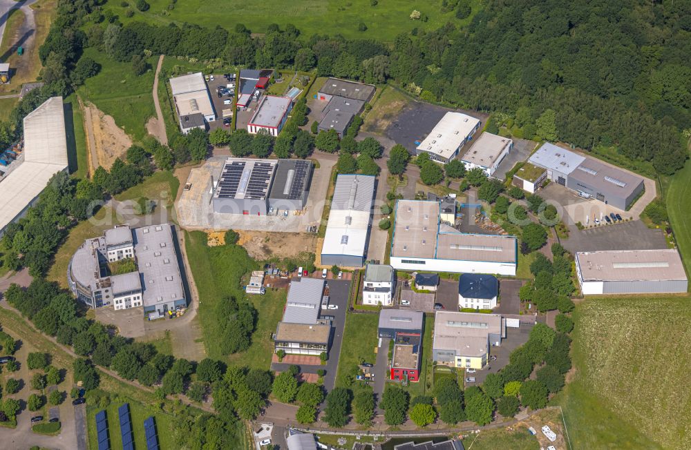 Aerial photograph Gladbeck - Industrial and commercial area Am Wiesenbusch in Gladbeck at Ruhrgebiet in the state North Rhine-Westphalia, Germany