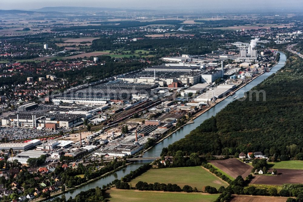 Hannover from the bird's eye view: Industrial and commercial area Stoecken in Hannover-Stoecken in the state Lower Saxony