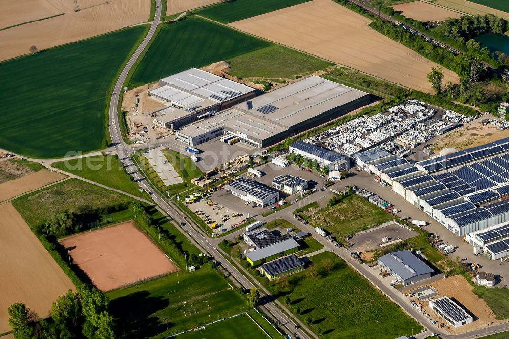 Herbolzheim from the bird's eye view: Industrial and commercial area Niederwaldstrasse in Herbolzheim in the state Baden-Wuerttemberg