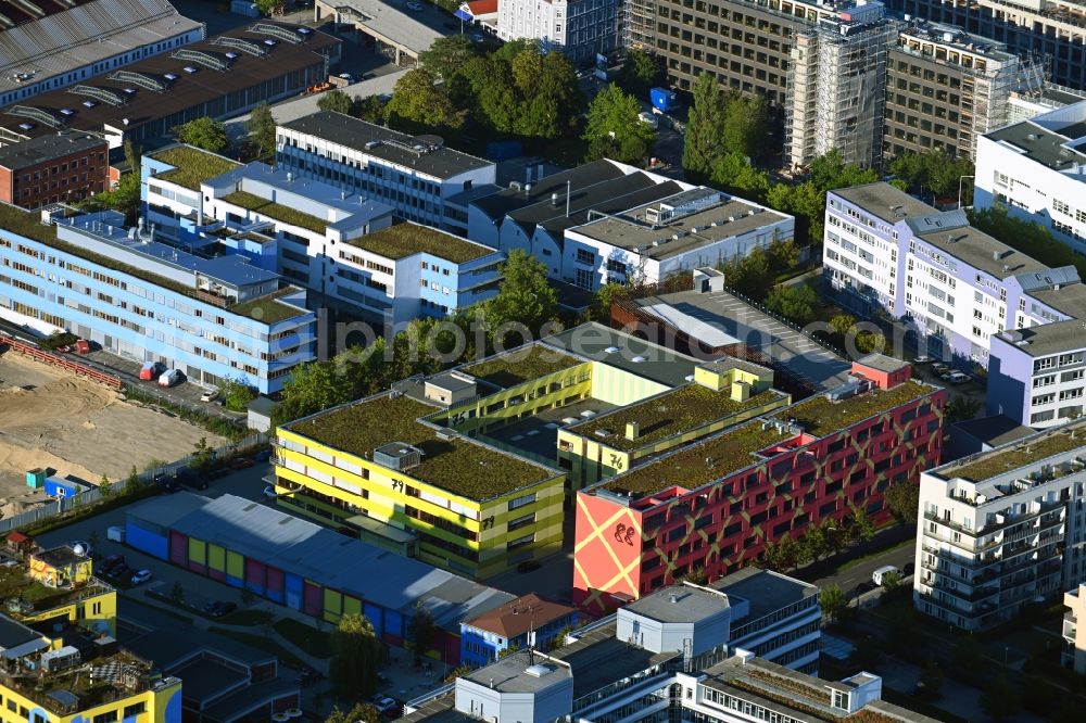 Aerial photograph München - Industrial and commercial area on Kistlerhofstrasse in the district Obersendling in Munich in the state Bavaria, Germany