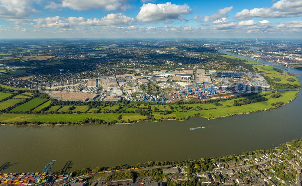 Aerial photograph Duisburg - Industrial and commercial area along the Bliersheimer Strasse - Bismarckstrasse in Duisburg at Ruhrgebiet in the state North Rhine-Westphalia, Germany