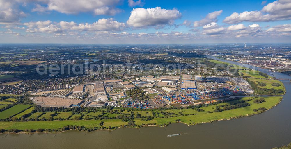 Duisburg from above - Industrial and commercial area along the Bliersheimer Strasse - Bismarckstrasse in Duisburg at Ruhrgebiet in the state North Rhine-Westphalia, Germany